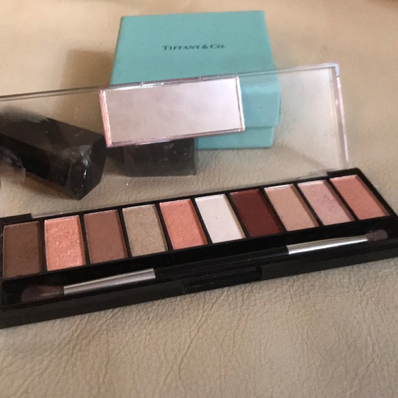 Hard Candy Top Ten Eyeshadow Set “Pinking if You” - Picture 2 of 5